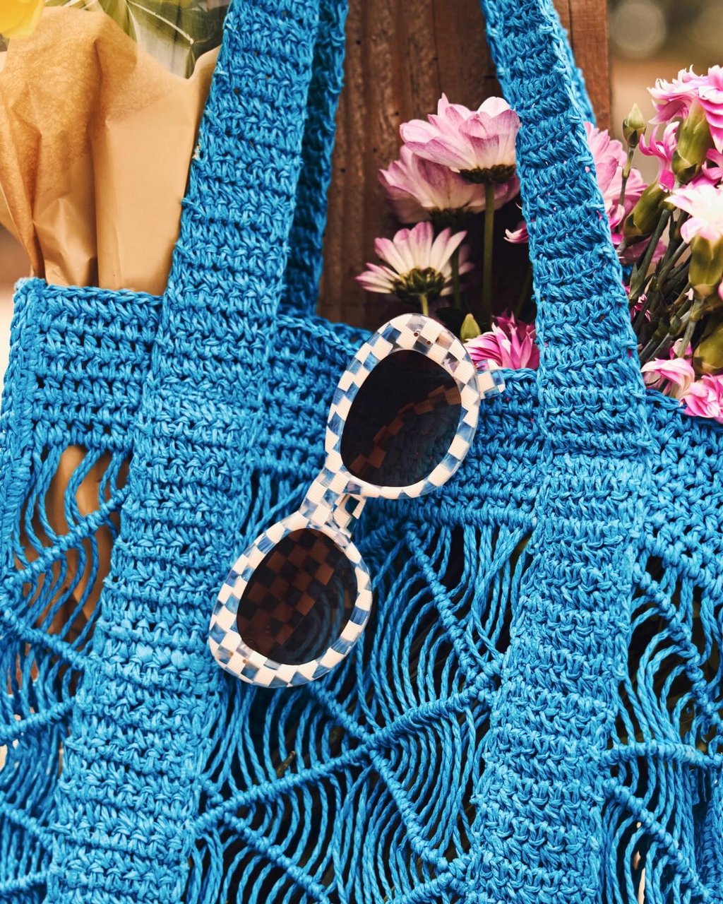krewe LikeShop display picture 3