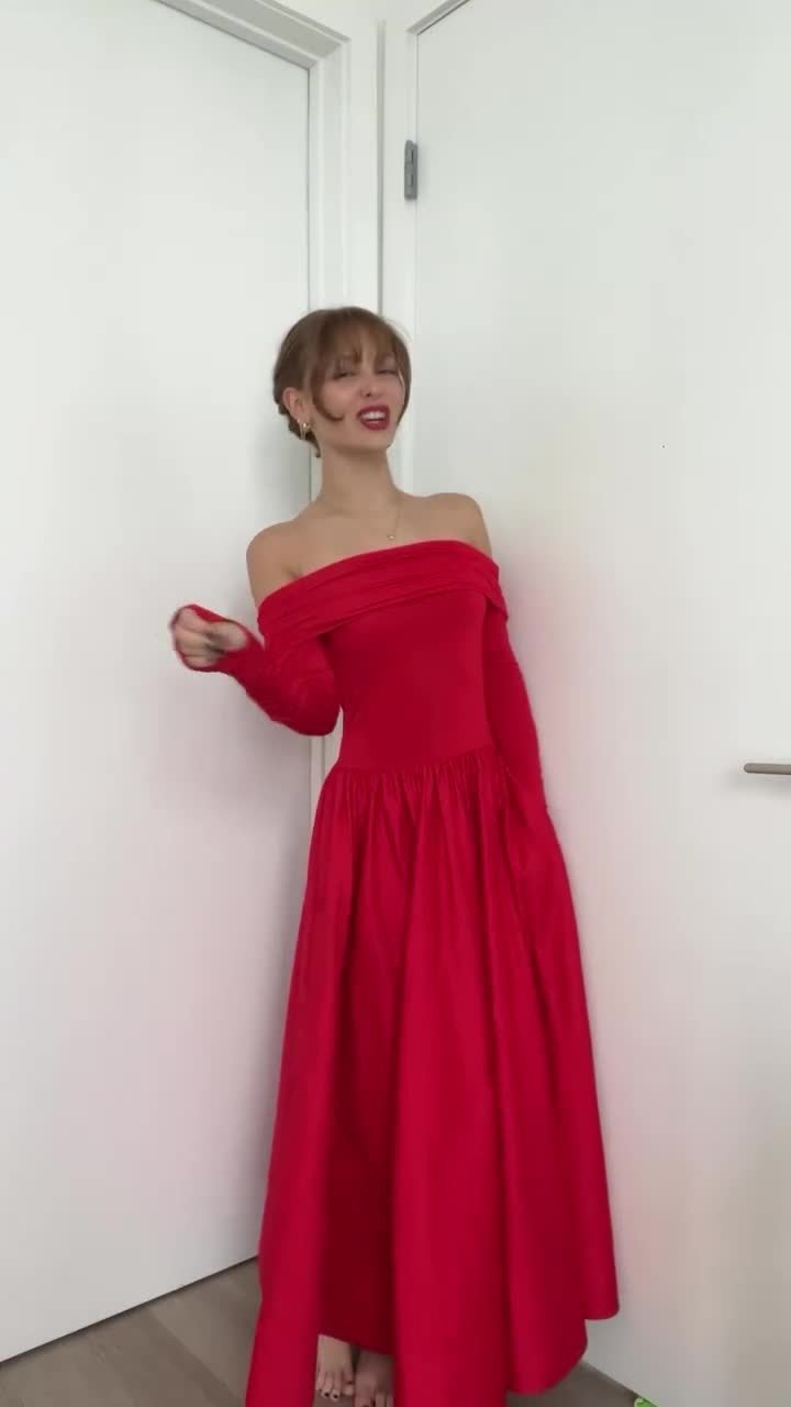 Chara Flared Midi Dress In Bright Ruby | Alice + Olivia