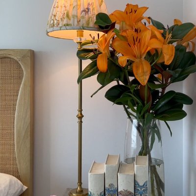 Image 396: Setting the mood for sweet dreams 💭🌸
typoshop #bedsidetable #bedsidetableaesthetic#bookends #trinkettray