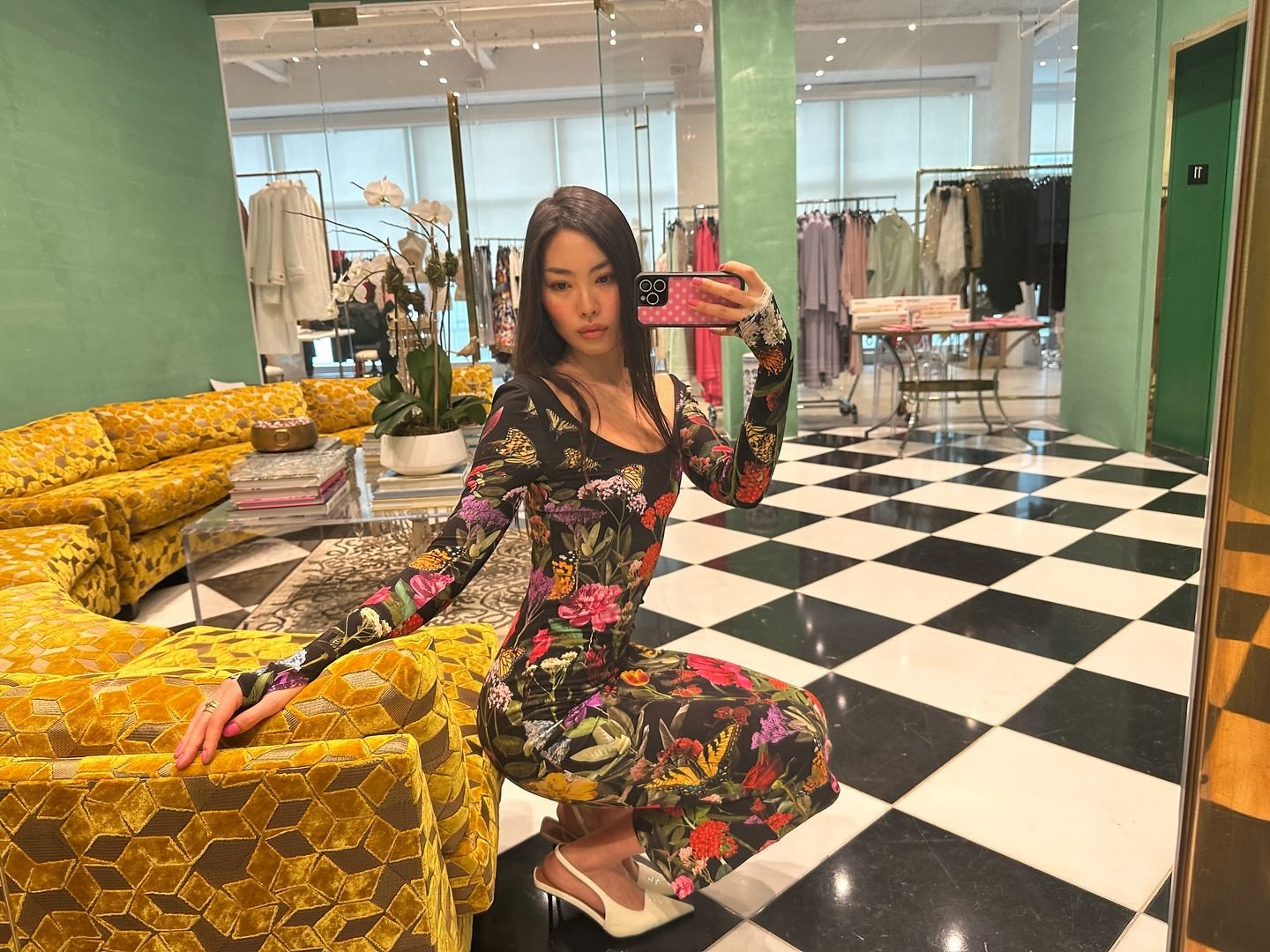 Delora Midi Dress In Secret Garden | Alice + Olivia