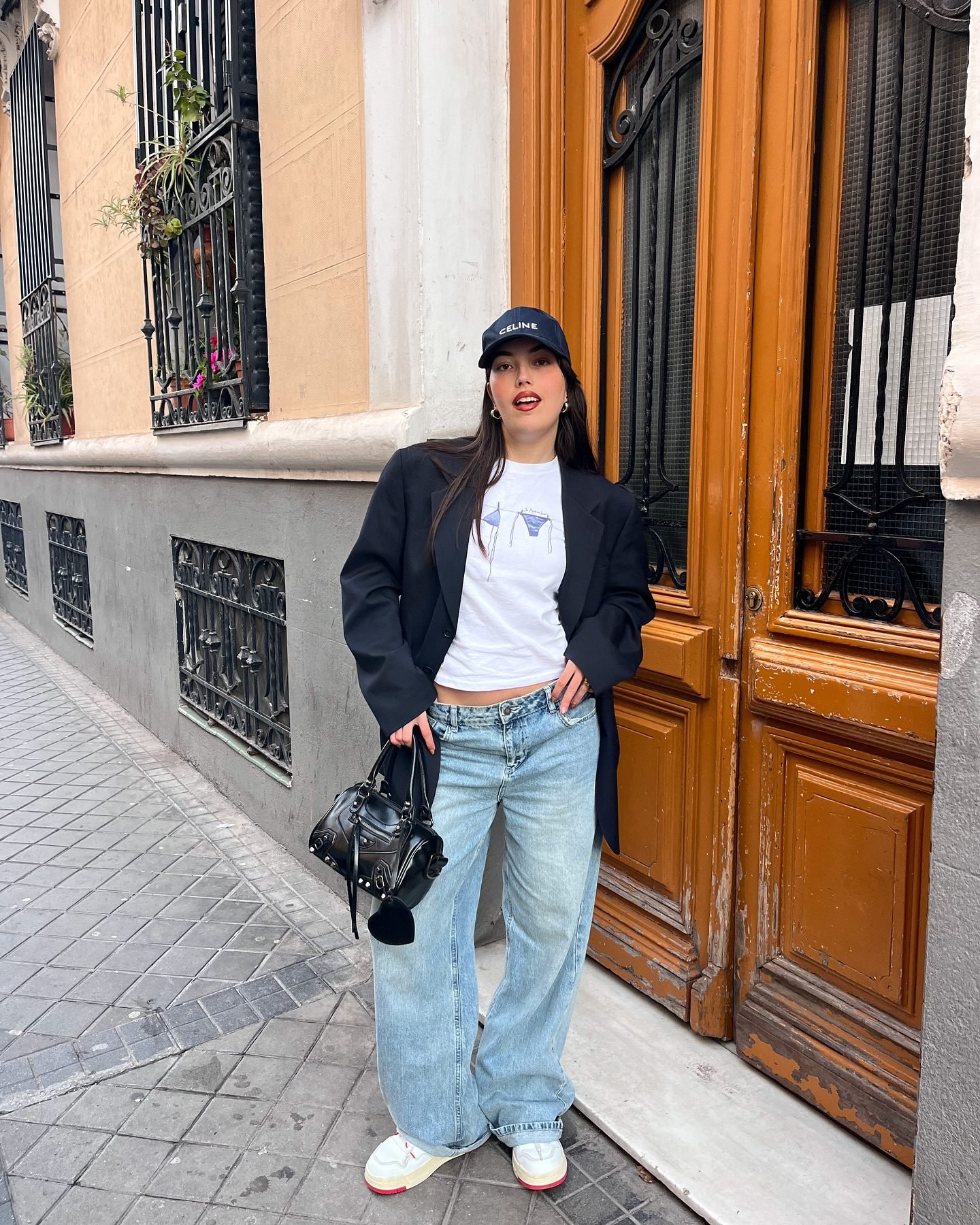 【LOW CLASSIC】 OVERSIZED JEANS / 追跡付 Oversized Low Rise Jeans in CLASSIC LIGHT INDIGO