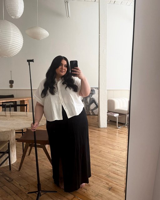 Studio day 💫

Filming pretty things for eileenfisherny ☁️☁️☁️

Stay tuned! 

#plussizestyle #sizeinclusivefashion #eileenfisher #plussizefashion