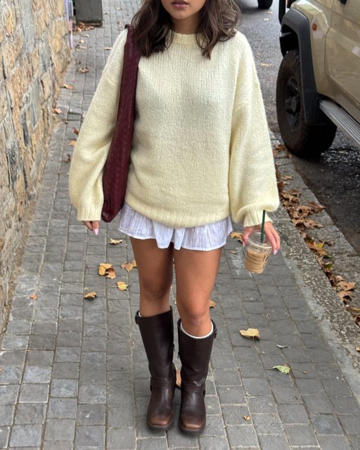 Feels like: ☁️☁️☁️ ​
Looks like: Creamy, yellow luxe knits. 😍 ​

📸 @keishaleigh.evans