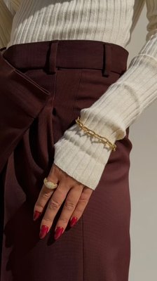 @TACORIofficial’s new Crescent Eclipse collection is just the thing to elevate my look for International Women’s day! These gorgeous diamonds with 18k gold bring a striking touch to any outfit. #LoveTACORI #TACORI #Sponsored #internationalwomensday