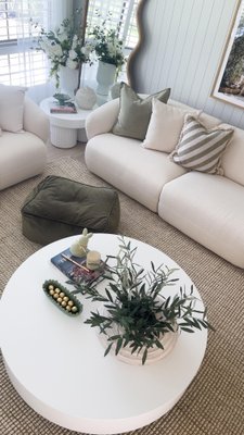 Living room new rug 

How beautiful is this beautiful jute and wool rug from freedom_australia . I wanted to change my old rug to a larger one in this space and I think I found the right one lol . It goes perfectly with my new living room additions and I’m in love . freedom_australia is currently having up to 60% off rugs during the mid season sale . 

- Freedom Orissa rug (300 × 400 natrual)
.
.
.
.
.
#rug #livingroomrug #livingroom #homestylinginspo #kmarthome #kmartdecor #myhome2inspire
#neutraldecor #neutralhome #myhome #rugs #livingroomdecor #homedecor #rugdesign