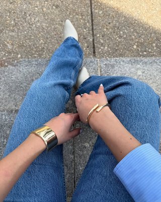 Naomi Wrap Hinge Bangle - Gold