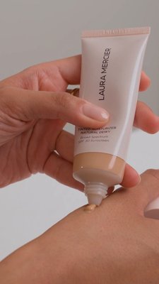 Dewy all day, all night…and into the next day, too. 💦 24HR+ hydration is just one of the ways this icon is better than ever.