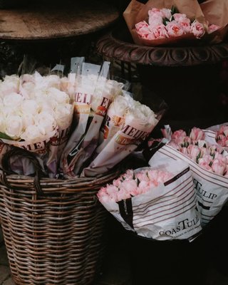 🌸 Spoil Mum (and keep the kids entertained) this Mother’s Day at our Flower & Chocolate Market at Romeo’s IGA, South Eveleigh! 🌸

Plus, enjoy a range of workshops and entertainment for both adults and kids on both weekends, including:
🎶 Performances from The Vegetable Plot
🌱 Seedling planting fun
🎨 Free face painting
🌿 Organic Skincare Workshops just for Mum
🖼️ Photo frame decorating

📍 Flower Markets: Out the front of Romeo’s IGA
🗓 Sat 3 & Sun 4 May + Sat 10 & Sun 11 May | From 7AM

Click the link in our bio for more details 🌼 

#SouthEveleigh #MothersDay