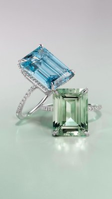 You NEED to know this before picking your engagement ring.