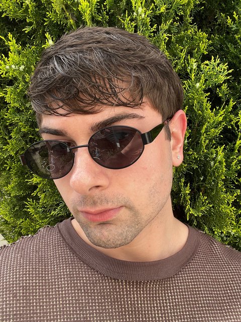 Little Secret Round Sunglasses | Free People display picture 2