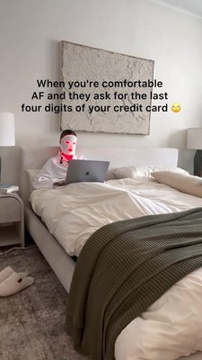 POV: you only got up today to “emotionally” support your favorite beauty brands 🤭💳🛍️

📸 @brooklynblonde1