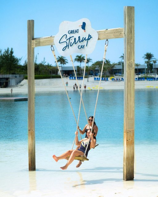 No emails. No meetings. Just this 🐚☀️🌴 #CruiseNorwegian

📍: Great Stirrup Cay