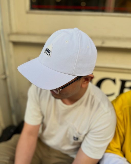 Employee Picks;  burton Rad Dad Cap

“Seeing all my friends with kids and me not having one, this will be the closest I get to being a Rad Dad!” - thatchinachina 

The Burton Rad Dad Hat is a great fitting 6 panel hat ready for spring and summer!  Available in two fun seasonal colors; Stout White and Mushroom.

Grab one today!