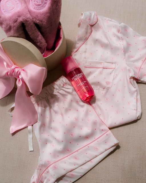 Easy, perfectly-curated Mother’s Day Shopping starts here. Order by May 7 to get in time for the big day.