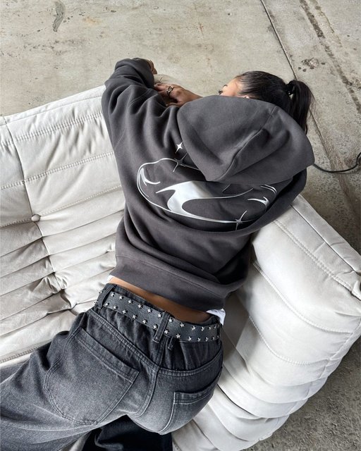 Just DROPPED: Harley Hoodie in Phantom 💫
It doesn't get cosier than this.
#factorie
