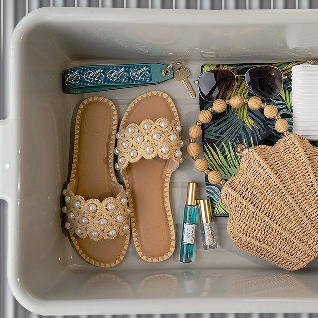 TSA-approved Beauty and Accessories—you’re officially jet-set ready. #VSSummerEscape