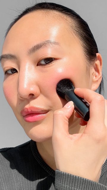 Blush blindness? Don’t know her. Our new
Cooling Water pH Jelly Tint in pHreeze adapts to your personal pH for juicy custom color that’s as bold as you want it.

One brush swipe = a bright flush. More = maximum impact.

Get into it → available now @sephora, @sephoracanada, sephora @kohls, and milkmakeup.com