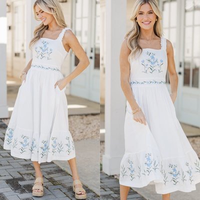 Boho beauty—ideal for beach vacations, bridal events, or sunset dinners. 🌞🏖️

>> Follow The Sun Off White Embroidered Midi Dress 

#shopthemint #boutique #onlineshopping #styledaily #getthelook #everydayfashion
