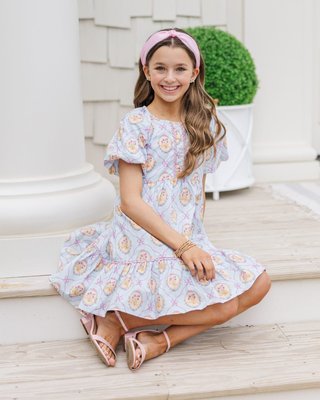 Timeless toile with a twirl factor! She’ll love this dress for tea parties, church, and spring photo ops! 🫖✨

$42 >> Girls: The Eden Light Blue Toile Babydoll Dress 

#tweenfashion #cutetweenoutfits #girlsboutiqueclothing #southernmom #momsofgirls #girlmomstyle #MintGirls #ShopTheMintGirls
