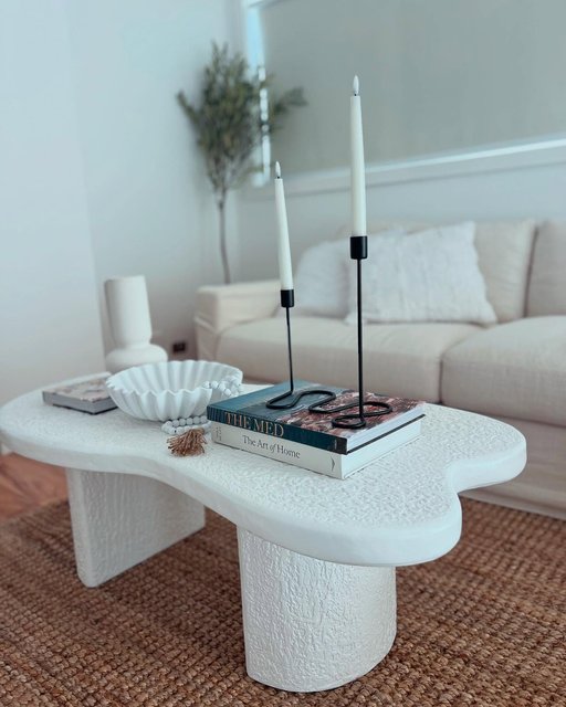 Introducing SALTWATER ⚓️ 
Your perfect coastal getaway awaits! This beautiful Airbnb is just 100m from the beach — ideal for family holidays, girls’ weekends, or surf trips with friends. Relax, unwind, and soak up the laid-back vibes with beaches, cafes, and local gems all within easy reach.

Book your next escape and let the salty air work its magic!