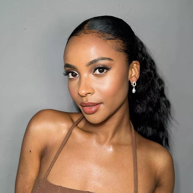 Eye Wand Raven | True Black Eyeshadow Stick | VIEVE