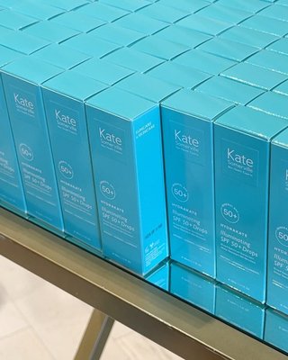 and just like that... we're SOLD OUT for our SPF Swap event🚨🎉 While all RSVPs are now claimed, we’ll have limited spots available at the door – first come, first served!

For those attending, here’s a little sneak peek into tomorrow👀

The deets⬇️
✨ Bring any SPF (any brand!) and swap it for our full-size HydraKate Illuminating SPF 50+ Drops – packed with protection + a radiant glow
✨ No SPF to trade? No problem. Enjoy free skin consultations, oxygen facials, color analysis, samples + more!

BONUS: First 20 guests score the full HydraKate collection🩵

📅 Friday, May 16 | 12–6PM
📍 Kate Somerville Clinic | 8428 Melrose Place, Suite D, Los Angeles, CA

See you there, besties👋

#KateSomerville #SPF #SPF50 #GlowySkin #Glowing #spfswap