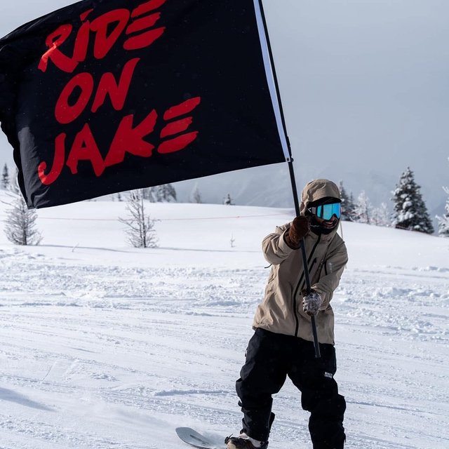 From pow turns to turning screws, grateful for the opportunity to help out for the season burton
#rideonjake