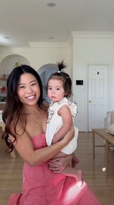 Nothing better than getting ready with your mini me and your favorite Honest Beauty products for the perfect girls’ day out! 💓

📹 | @joyfullygreen