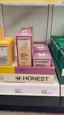 Clean. Conscious. Convenient. Find your clean beauty favorites at Target. 🌱🎯

📹 | @cleanlivingkarly