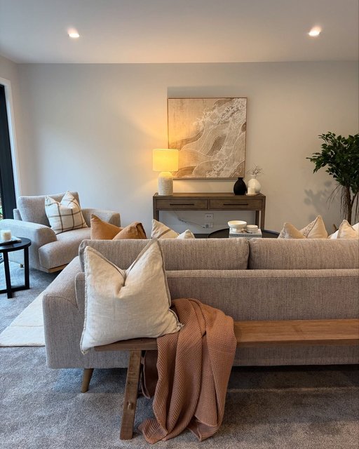 A few of our favourite snaps of a recent stage.  #stageandstylewellington #staging #homestaging #upperhutt #upperhuttrealestate