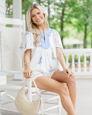 This blouse is smooth sailing into summer style! ⛵🤍 The playful sailboat print, breezy flutter sleeves, and crisp cotton feel make it perfect for beach strolls, boat rides, or laid-back lunch dates. ☀️ Don't forget: free hoops with $50+ orders today only!

>> Just A Theory White Sailboat Cotton Blouse

#shopthemint #boutique #onlineshopping #styledaily #getthelook #everydayfashion