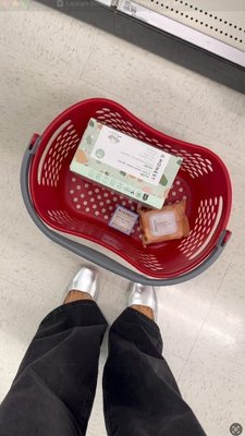 Nothing a Target run can’t fix, especially when it includes a skincare and wipes restock. 🎯🧡 Find your Honest skincare must-haves in the Clean & Natural Skin Care aisle, and grab our Clean Conscious™ Wipes in the Baby aisle.

📹 | @aloprofile