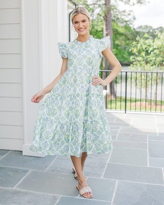 Soft, feminine, and perfectly dreamy—this lavender medallion midi brings just the right touch of sweet summer style. With its flowy fit and delicate ruffles, it’s made for warm days spent wandering. 💜✨

>> Speak Your Mind Lavender Medallion Midi Dress

#shopthemint #boutique #onlineshopping #styledaily #getthelook #everydayfashion