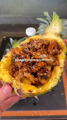 Pineapple Chicken Teriyaki Bowls! Using Primal Kitchen Thick & Sticky Honey Teriyaki Sauce for an easy, game-changing summer dinner.

by @grillnation