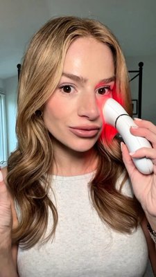 Sarah shares her all-time NuFACE faves—and trust us, she knows her stuff. ✨

The best part? They’re all 20% off right now for our 20th Anniversary Sale 🎉

#anniversarysale #nuface #nufacesale #microcurre