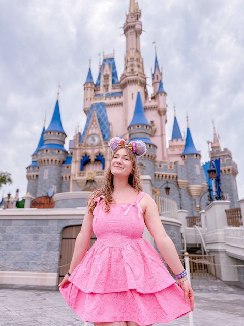 Where the magic feels like home💗🏰✨

I’m so so so happy to be home in Walt Disney World. It’s only our second day and we’re already having such a magical time. It’s been especially wonderful being back with behiel13 for the first time since our Disney Cultural Representative Program together. I’ve missed our Epcotians trio!🫶🏻

Enjoy a few of my favourite photos from today!🩷