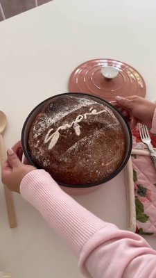 In our Nara Smith era 🍞🎀🕯️