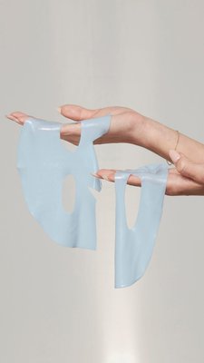 This is your sign to mask up. Watch me go from dull to glass skin real quick 💧✨

#facemask #sheetmask #nuface #skincare #microcurrent