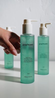 Just dropped 🚨 @goop's new purifying, gel-to-foam, daily cleanser is safe for sensitive skin and gentle enough for everyday use 🧼 This cleanser will leave your skin brighter, softer, and hydrated - Available to shop now at the link in bio