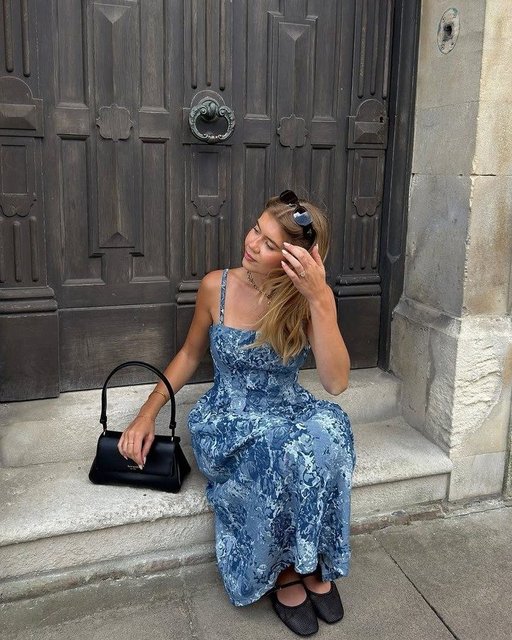 Saturday plans include looking cute, like @shaunacannell in our Charlotte Denim Jacquard Dress. 🖤