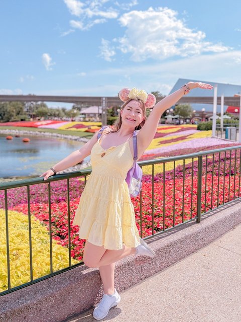 Experimental Prototype Community of Tomorrow🌐🌻✨

Epcot will forever have a special place in my heart. It was my home park on my Disney CRP, it’s where James and I fell in love, and it’s where behiel13 and I became best friends. Not to mention I love everything Epcot stands for as a celebration of our global community and progress. It’s been less than a week and I already miss it💛

Which WDW park is your favourite?✨