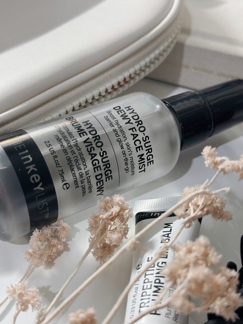 Summer is in session and even though the extreme dryness of winter is gone, we live in the prairies, so of course, we still need a face mist during the summer.

theinkeylist just added the Hydro-Surge Dewy Face Mist to their lineup that will help lock in moisture for up to 12 hours.

She won’t disturb makeup or SPF, so she’s going to be perfect for those mid-day refreshes and ensure you’re always glowing on the go!

For best results, I always like to use a facial mist post-cleanse before hyaluronic acid, as hyaluronic acid is most effective when applied to damp skin! 🖤🤍

Pick up yours at https://app.im.skeepers.io/c/hh491/r/hc8l2.

Is a facial mist a must have part of your daily routine? (Poll)

**gifted via skeepers_us.

#theinkeylist 
.
.
.
.
.
#dewyskin #hydratingskincare #facialmist #newskincare #ugc #ugccreator #beautycreator #undividedhonesty