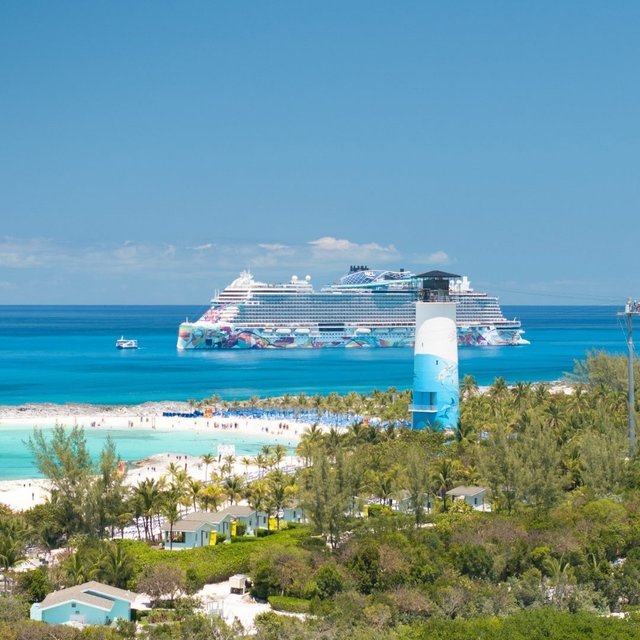 This view is screaming to be seen in person 🗣️ #CruiseNorwegian