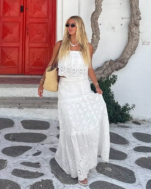 your sign to plan your euro summer trip with the girls 🐚 shop @kellypickup's outfits at the link in bio 🛍️

Featured:
Santorini Top + Maxi Skirt
Kelilah Mini Dress
Clio Top + Shorts 
Bobbi Clutch
Hudson Top + Pant

—

#eurosummer #matchingset #crochet #summeroutfits