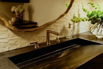 Amata Round Clear Glass Vase - image 5 of 7