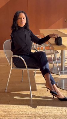 Does your favorite denim check all your boxes? 
 
✔️Dresses up or down with any shoe 
✔️Pairs perfectly with cashmere 
✔️Elevates the everyday with a classic trench 
 
For me, eileenfisherny denim does it all. #MyEILEEN