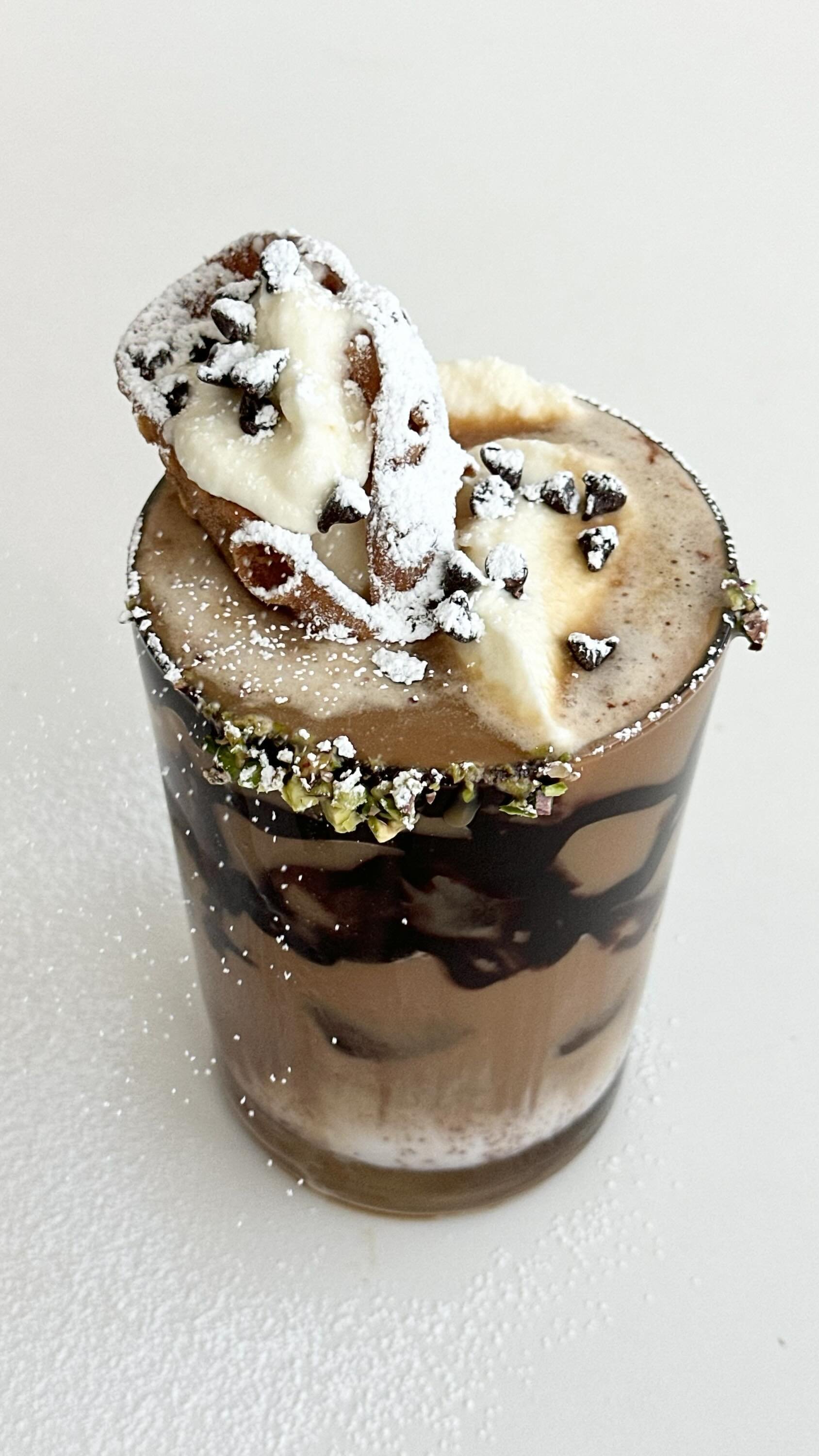 JURA J8 twin Automatic Espresso Machine in Diamond White + Reviews