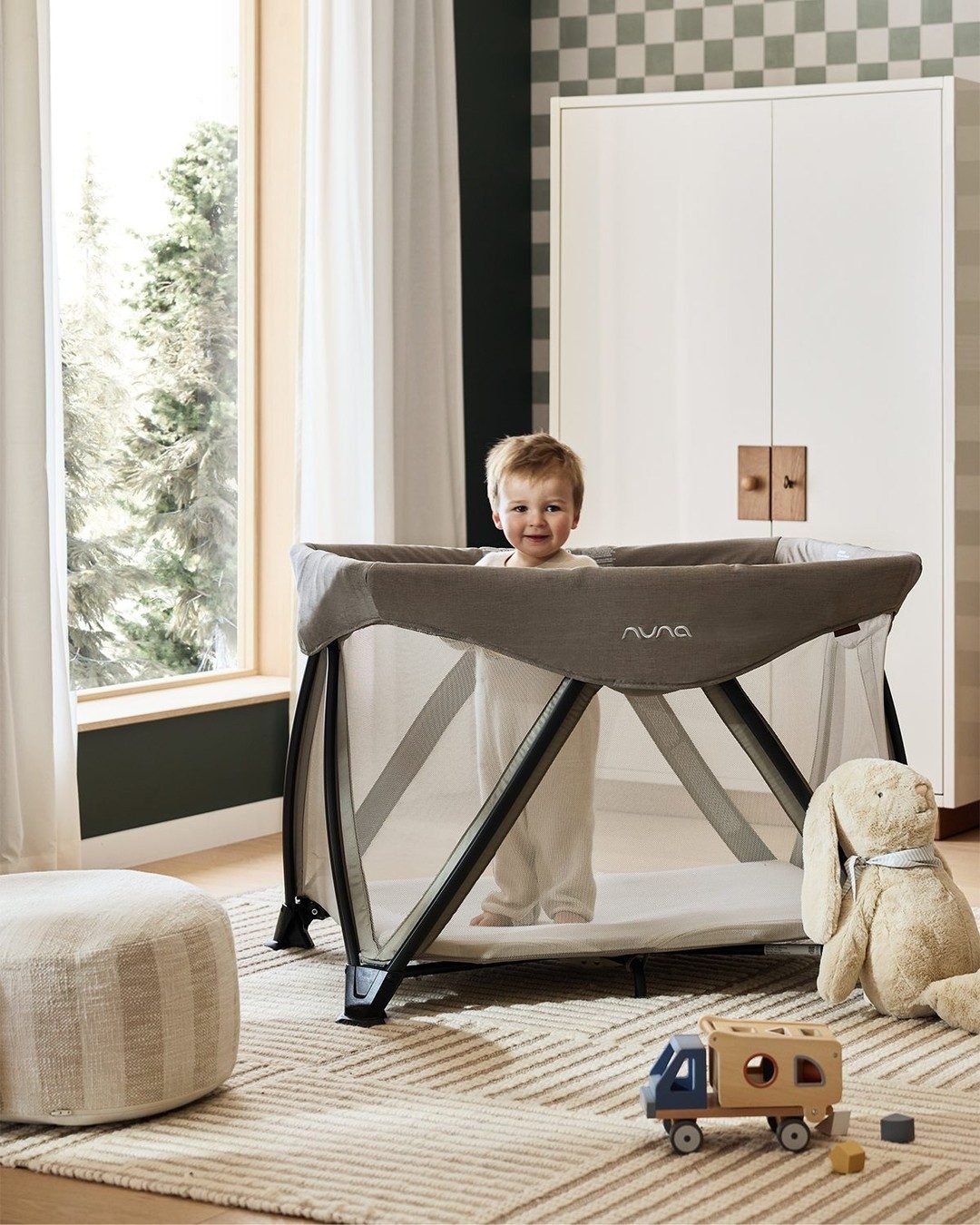 Nuna SENA aire Black Playard & Travel Crib + Reviews | Crate & Kids