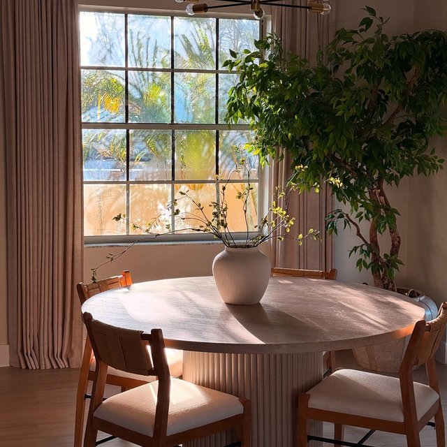 How it’s going vs. how it started 🥹💛 crazy what some paint and some fine tuned furniture can do to a space.
Table is luluandgeorgia
Chairs and curtains are amazonhome
Paint is sherwinwilliams Shoji White
Tree is a a special heirloom passed down from my late grandparents 💛