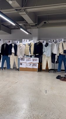 TRANSEASONAL ‘25 LINEUP 🛒

#johnnybigg #transeasonal #menswear #fashion #bigandtallfashion #bigandtallstyle #shop